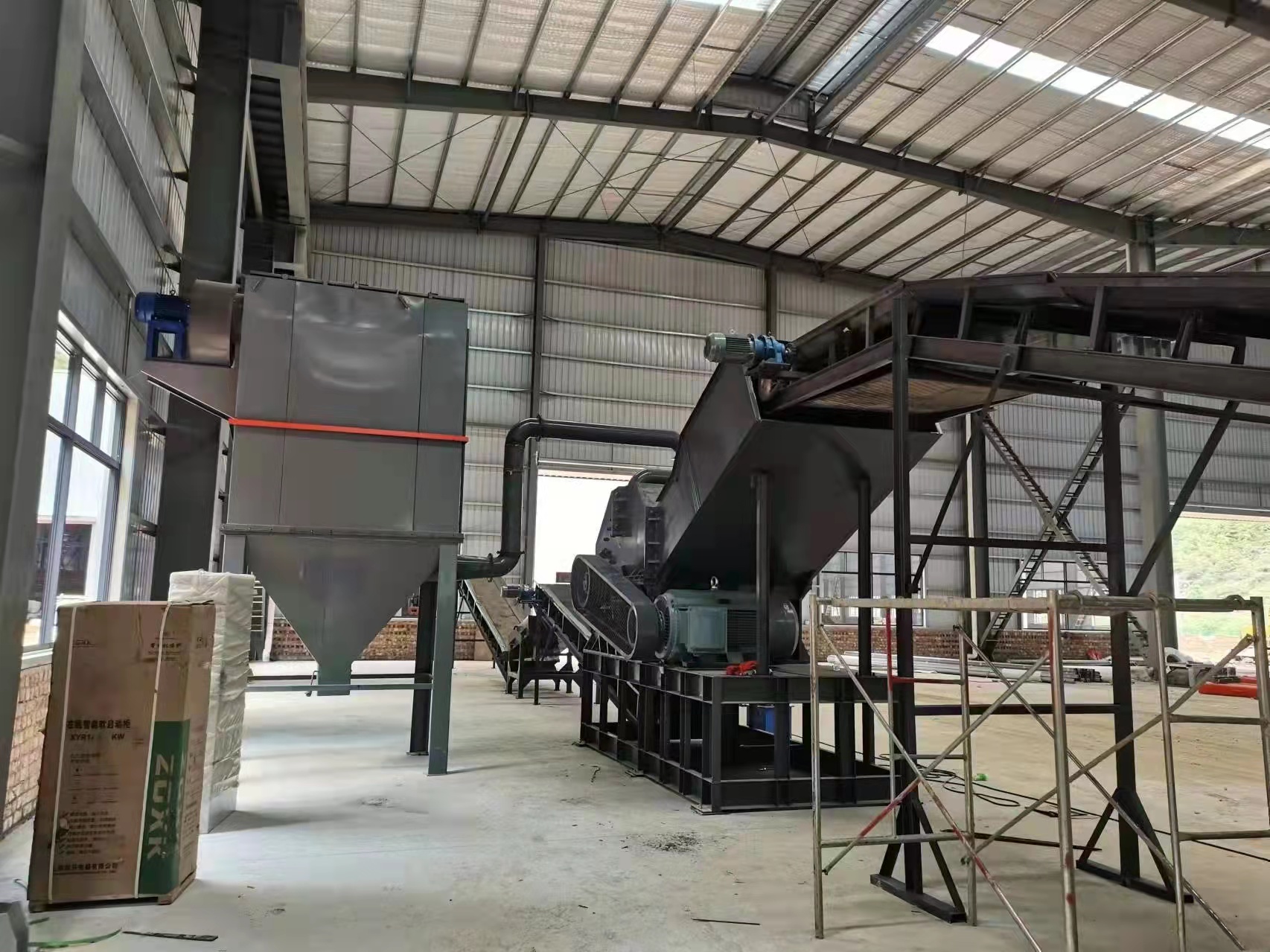 185千瓦金屬破碎機需帶多長皮帶輸送機 185千瓦金屬破碎機需帶多長皮帶輸送機