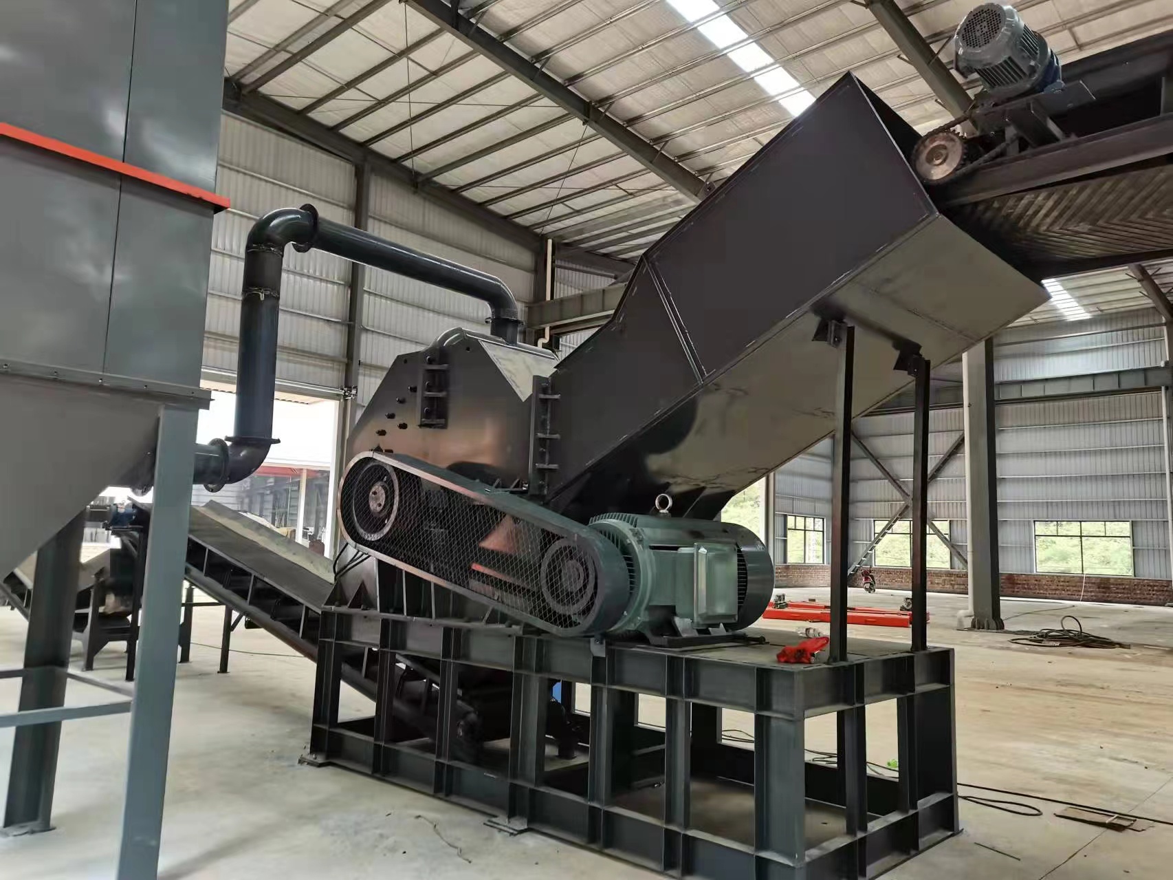 185千瓦金屬破碎機需帶多長皮帶輸送機 185千瓦金屬破碎機需帶多長皮帶輸送機
